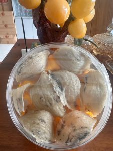 yến thô trảng bom