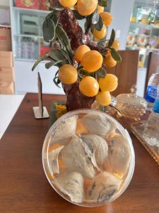 yến thô trảng bom
